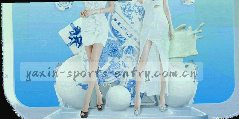 深绿背景上一条金色线段连接两个端点，中段带有锁形符号，示意数据在传输中被加密保护